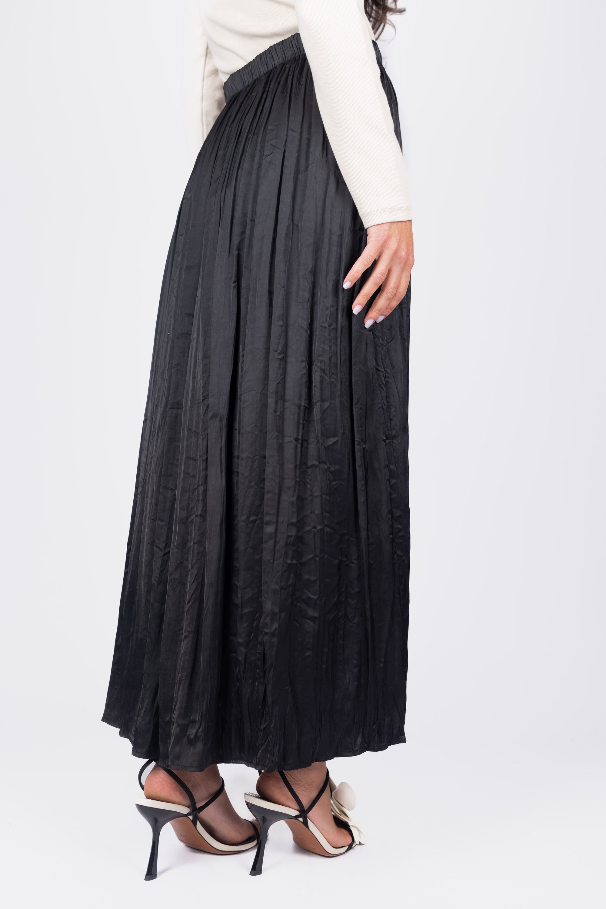 Bria Skirt (Black)