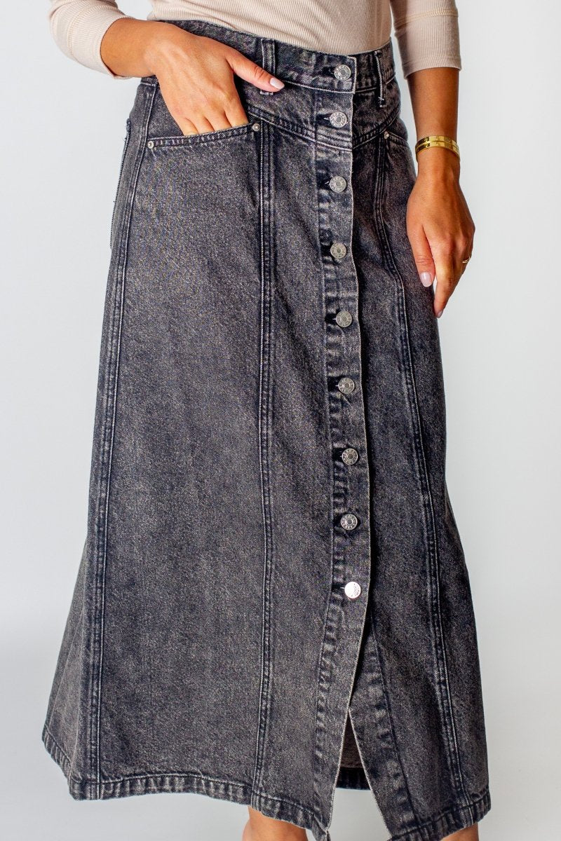 Ariella Skirt (Black) – Yakira Bella
