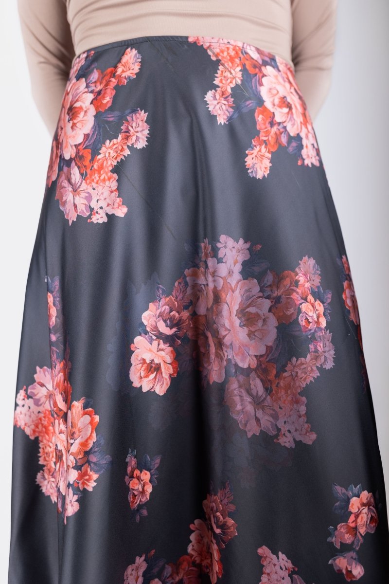 Dakota Skirt (Black Flower) - Skirt - Yakira Bella