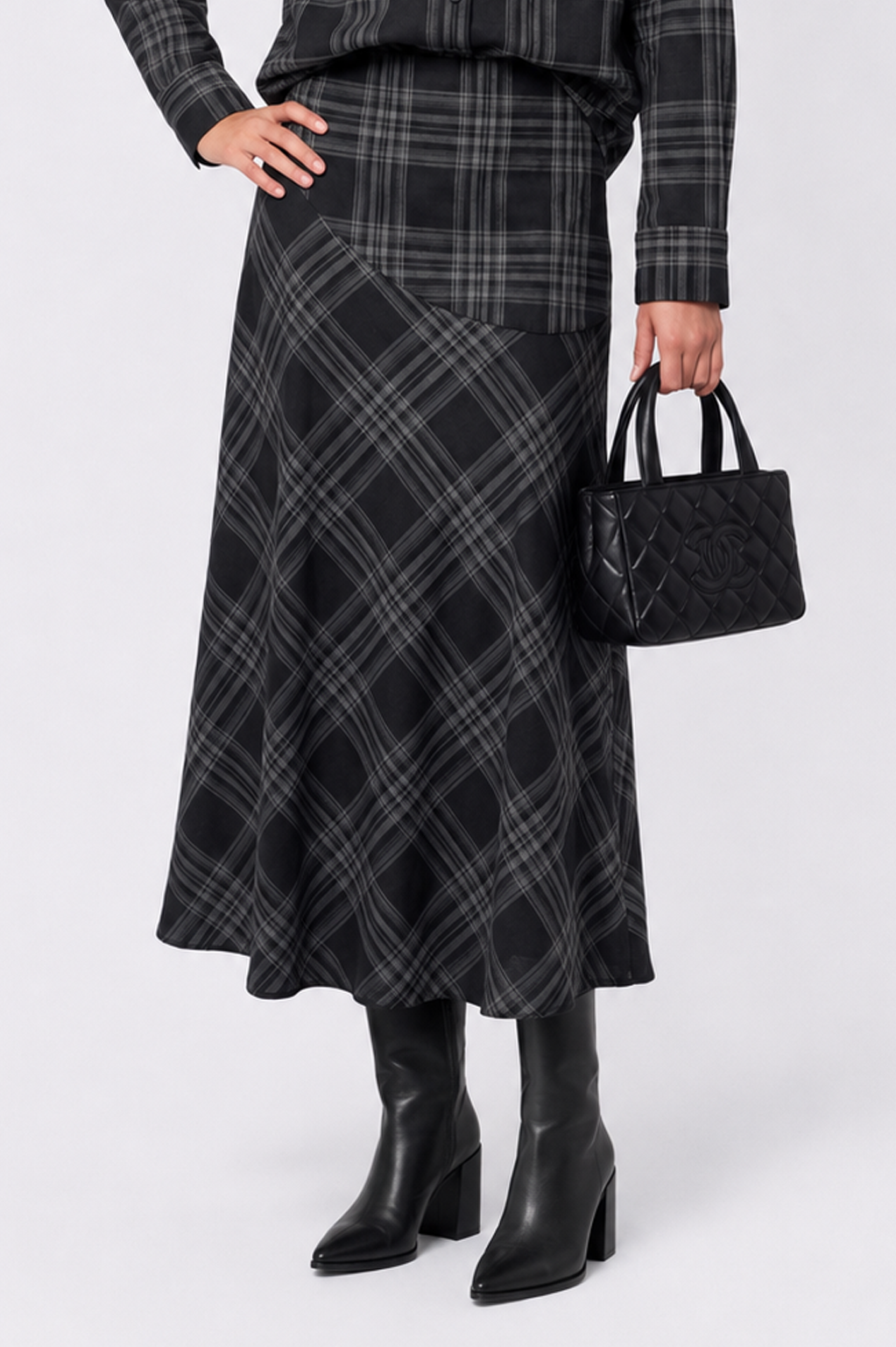 Marianne Skirt (Black Plaid)