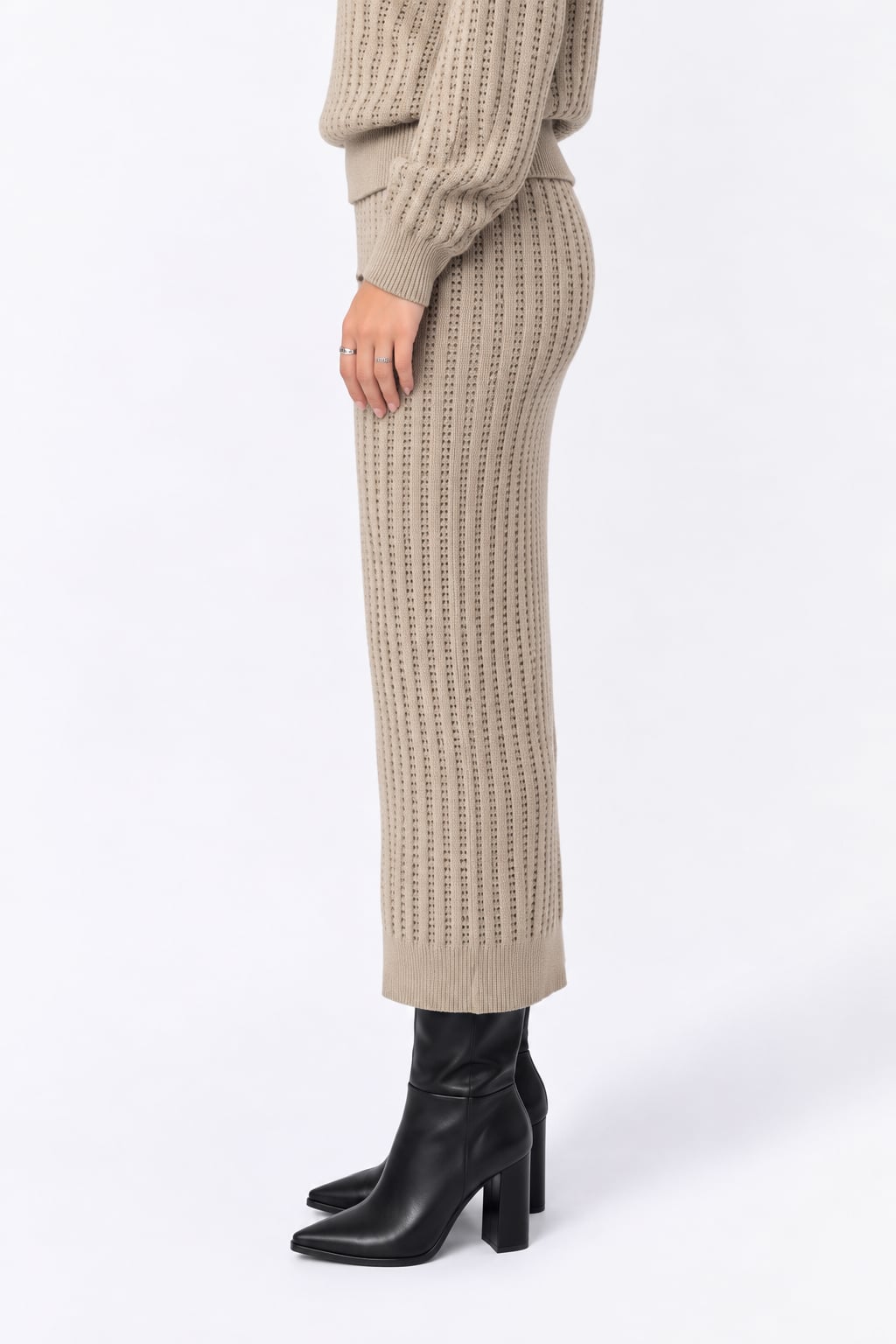Kendall Skirt (Beige)