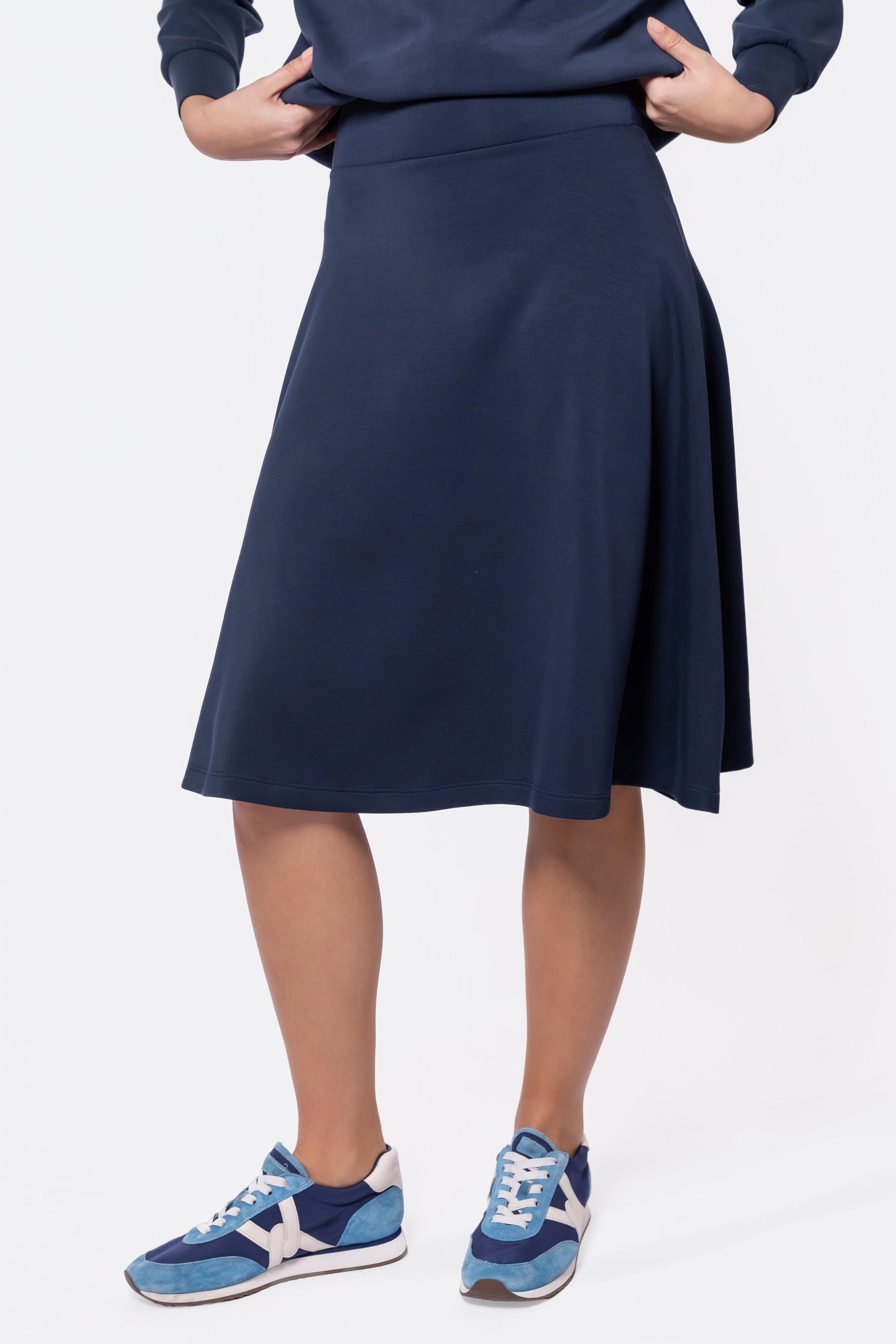 Mina Swing Skirt 26" (Navy)