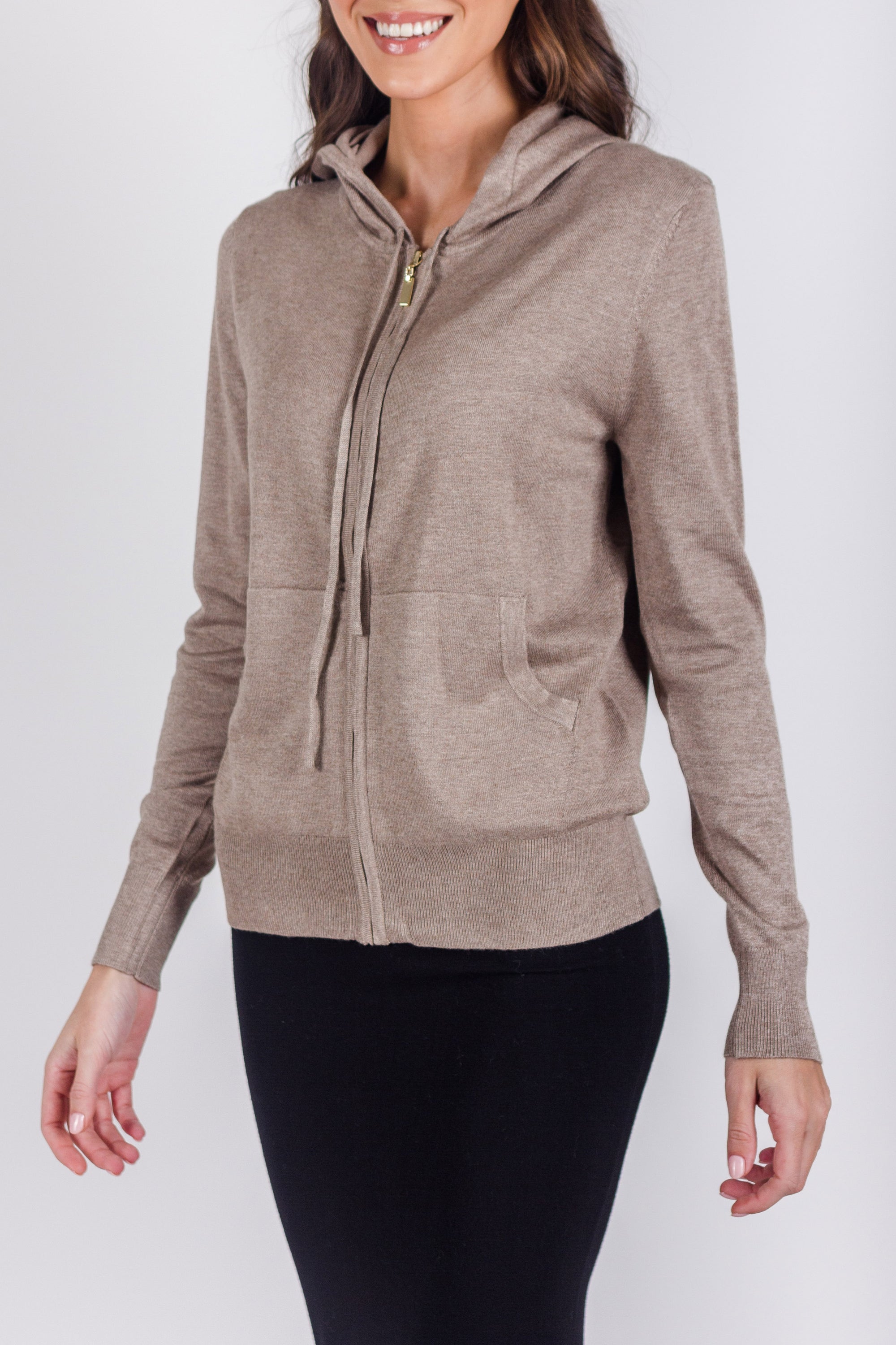 ZOE SWEATER (BEIGE) - Yakira Bella