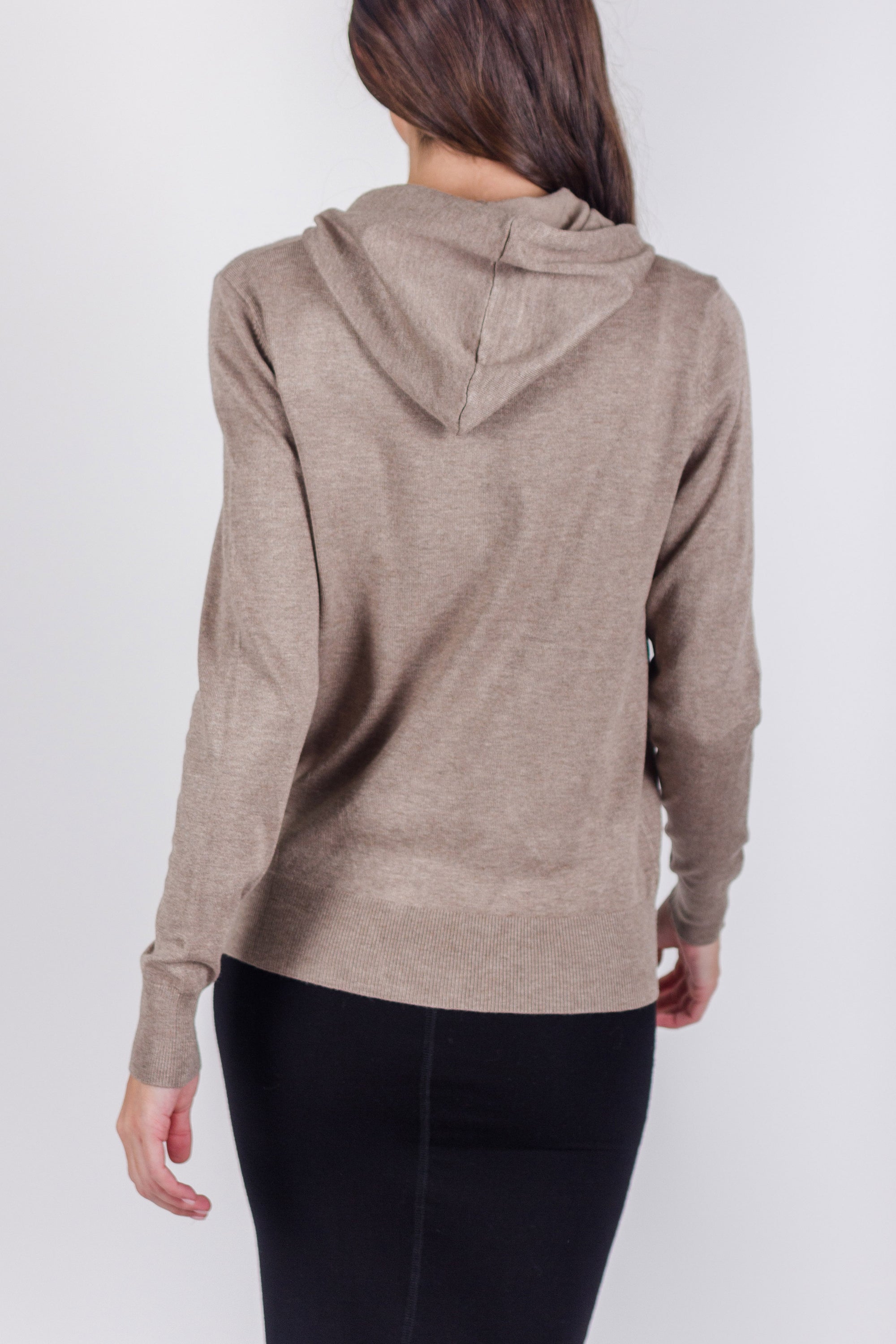 ZOE SWEATER (BEIGE) - Yakira Bella