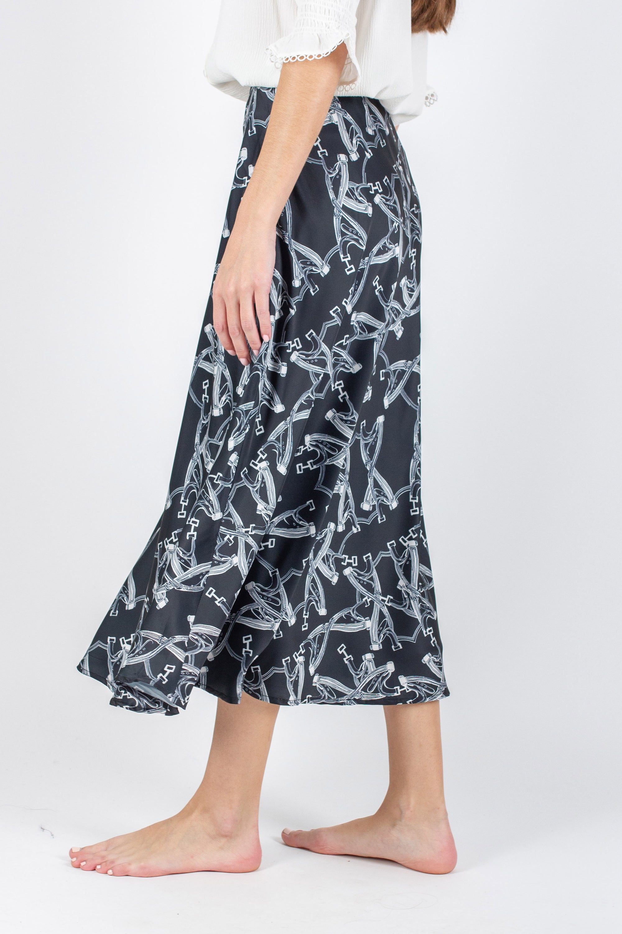 DAKOTA SKIRT (BLACK/WHITE) - Yakira Bella