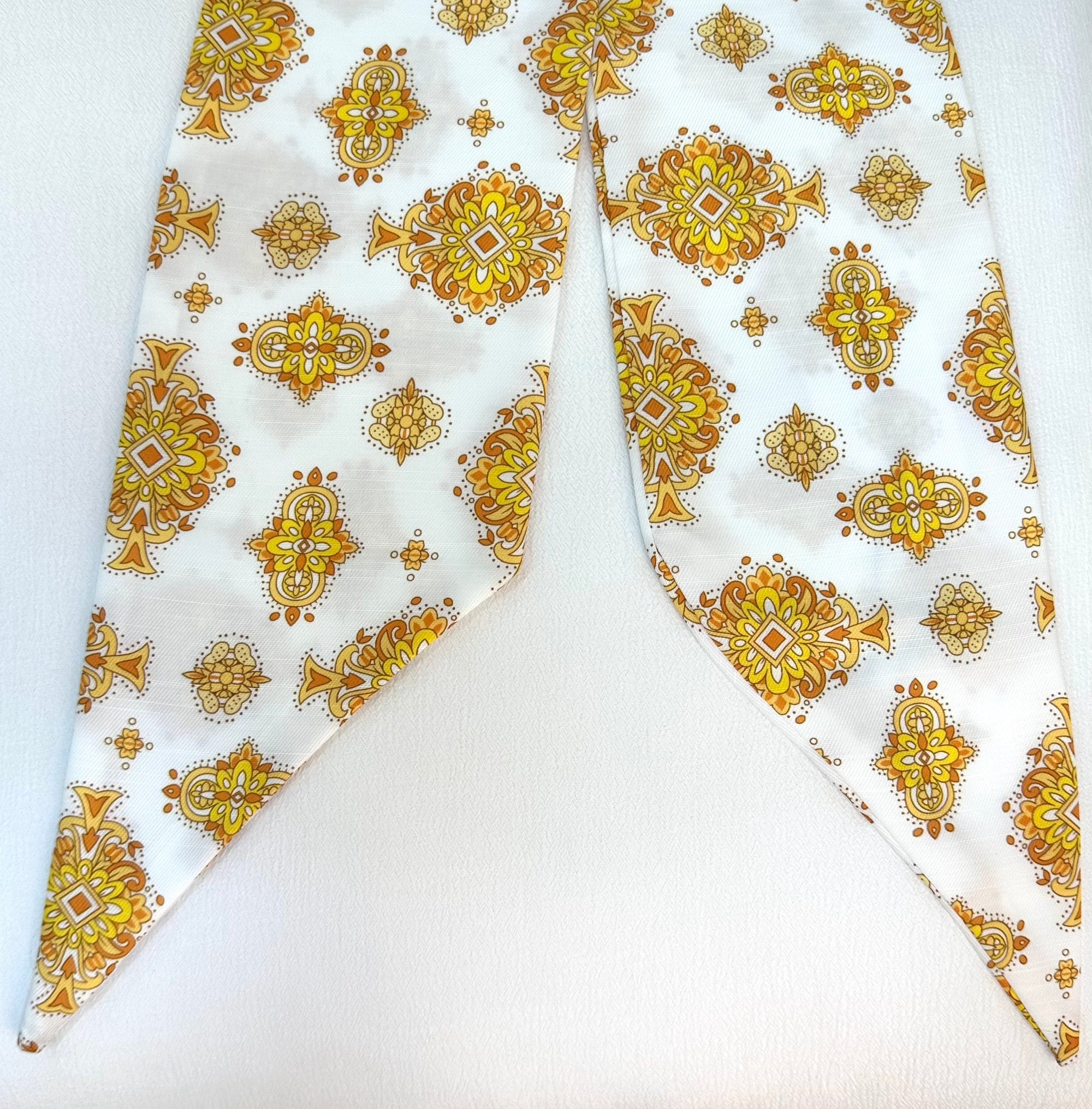 HAIR SCARF (YELLOW PATTERN) - Yakira Bella