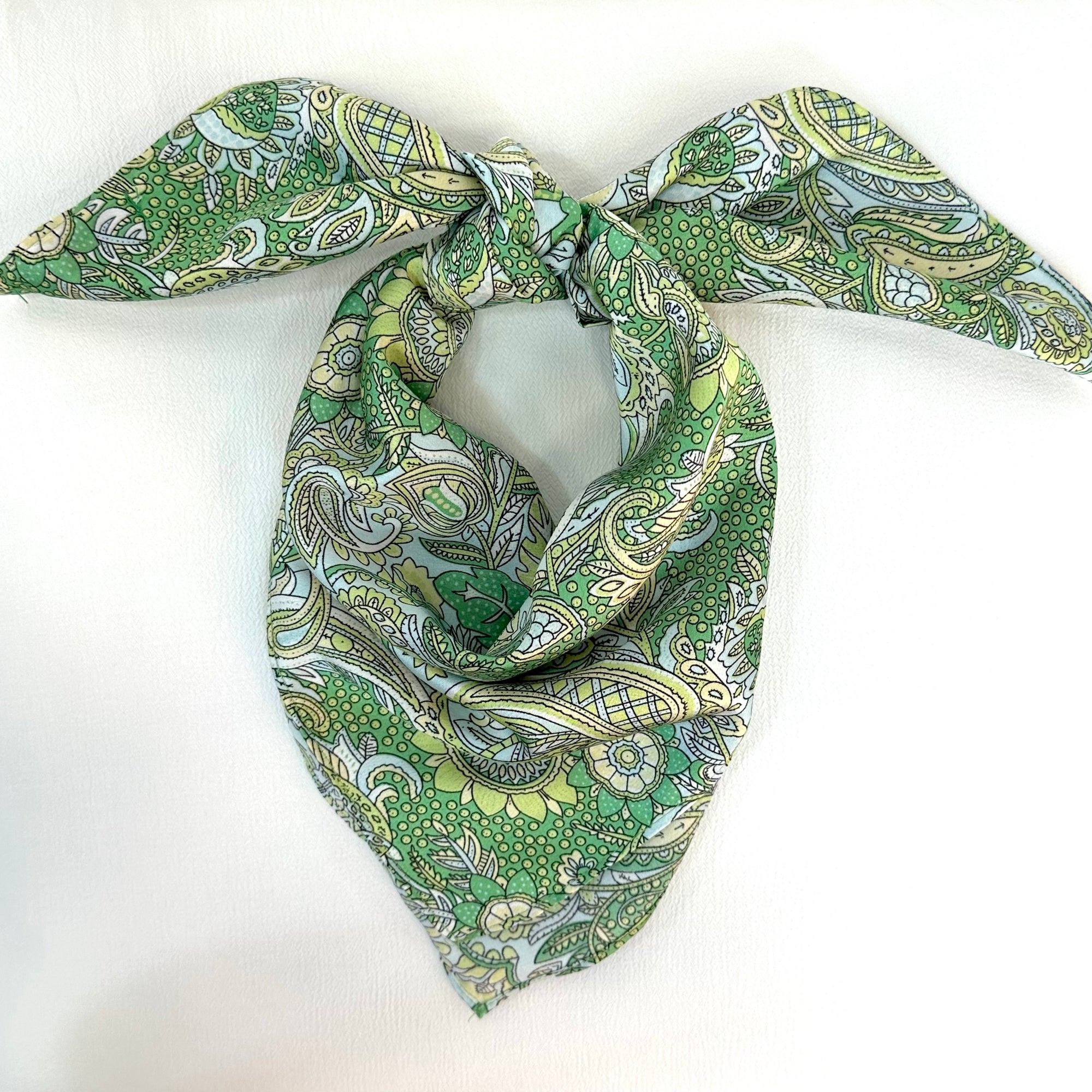 SQUARE HEAD SCARF (GREEN PATTERN) - Yakira Bella