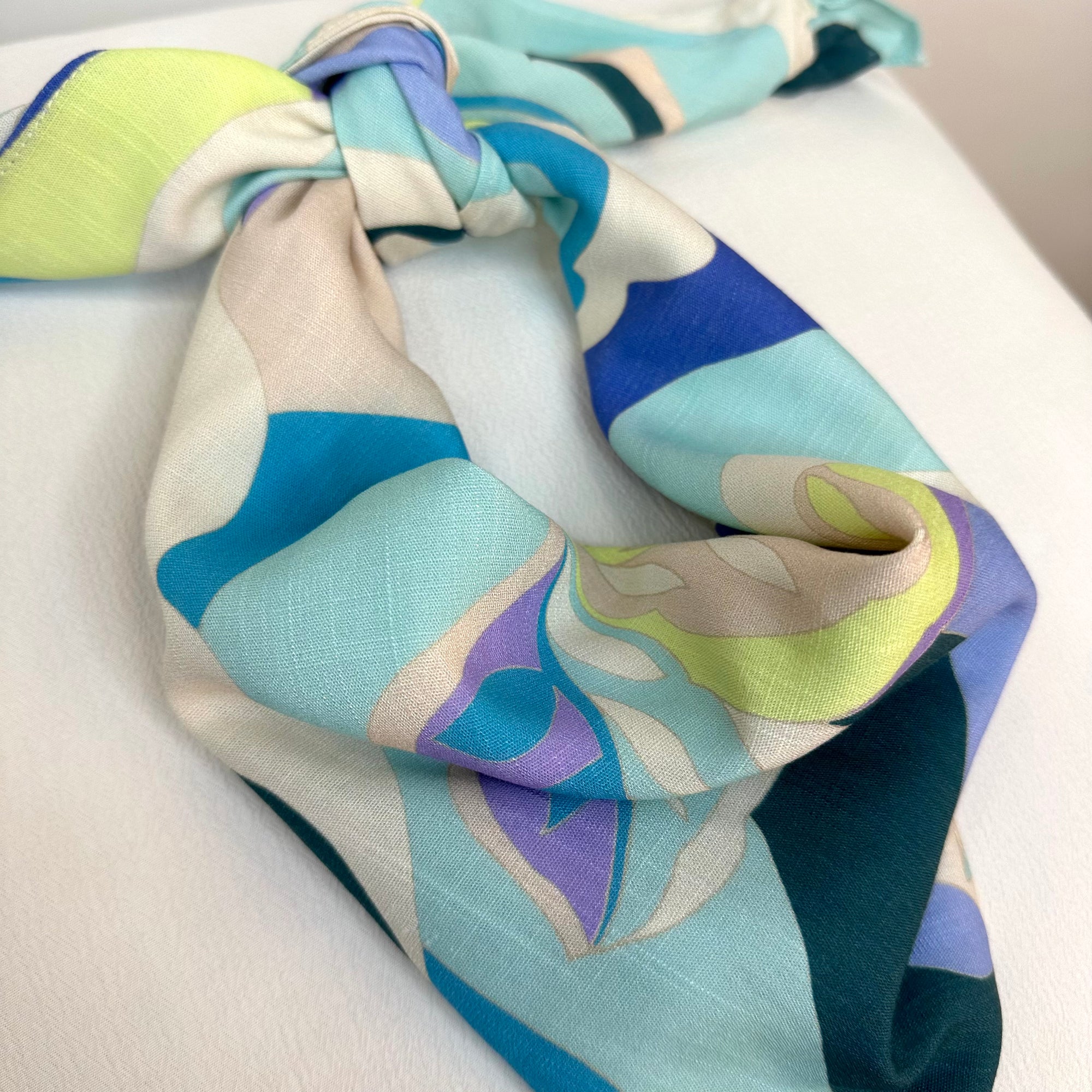 SQUARE HEAD SCARF (AQUA PATTERN) - Yakira Bella