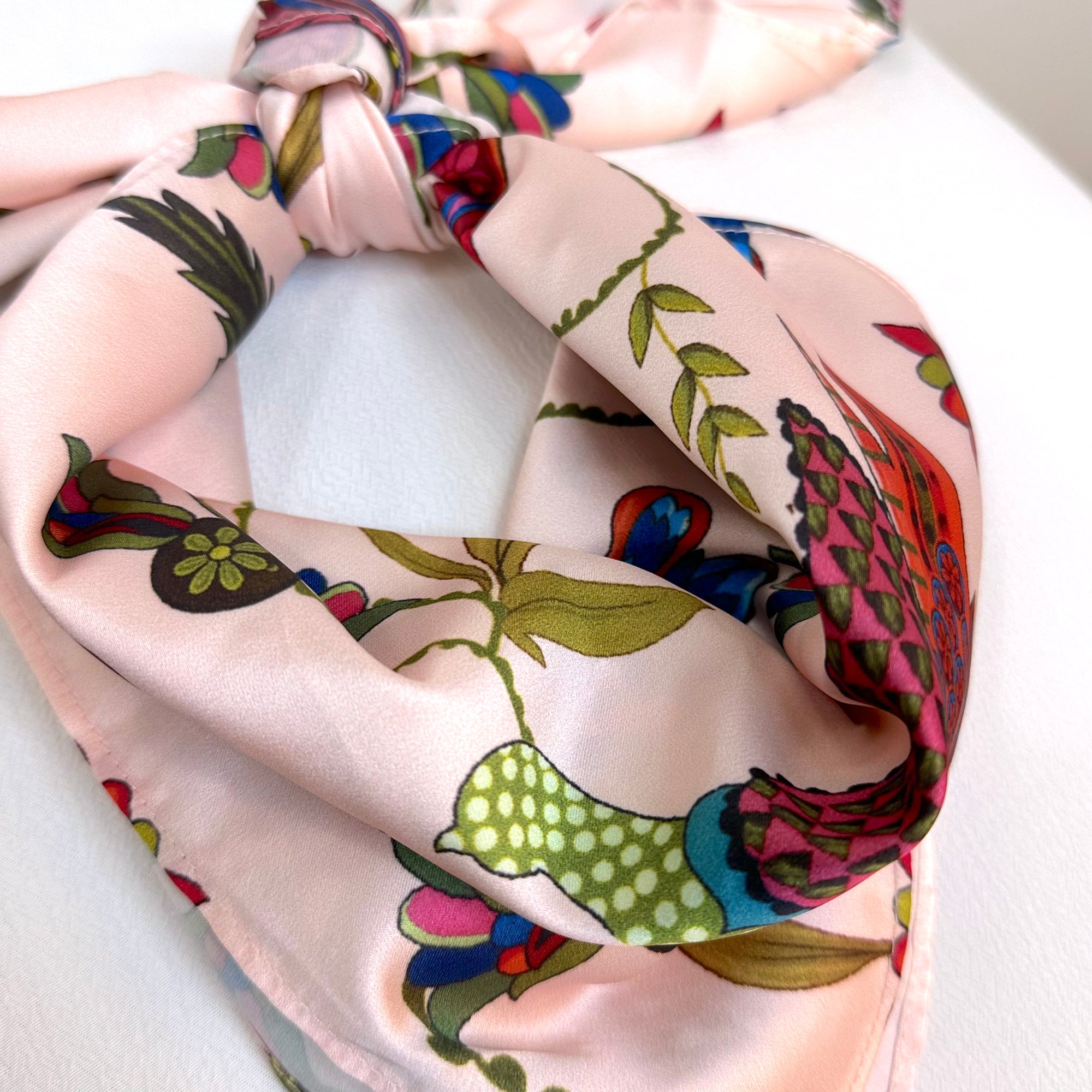 SQUARE HEAD SCARF (LIGHT PINK PATTERN) - Yakira Bella