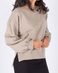 CREWNECK SIDE SLIT SWEATSHIRT (LIGHT MOCHA)