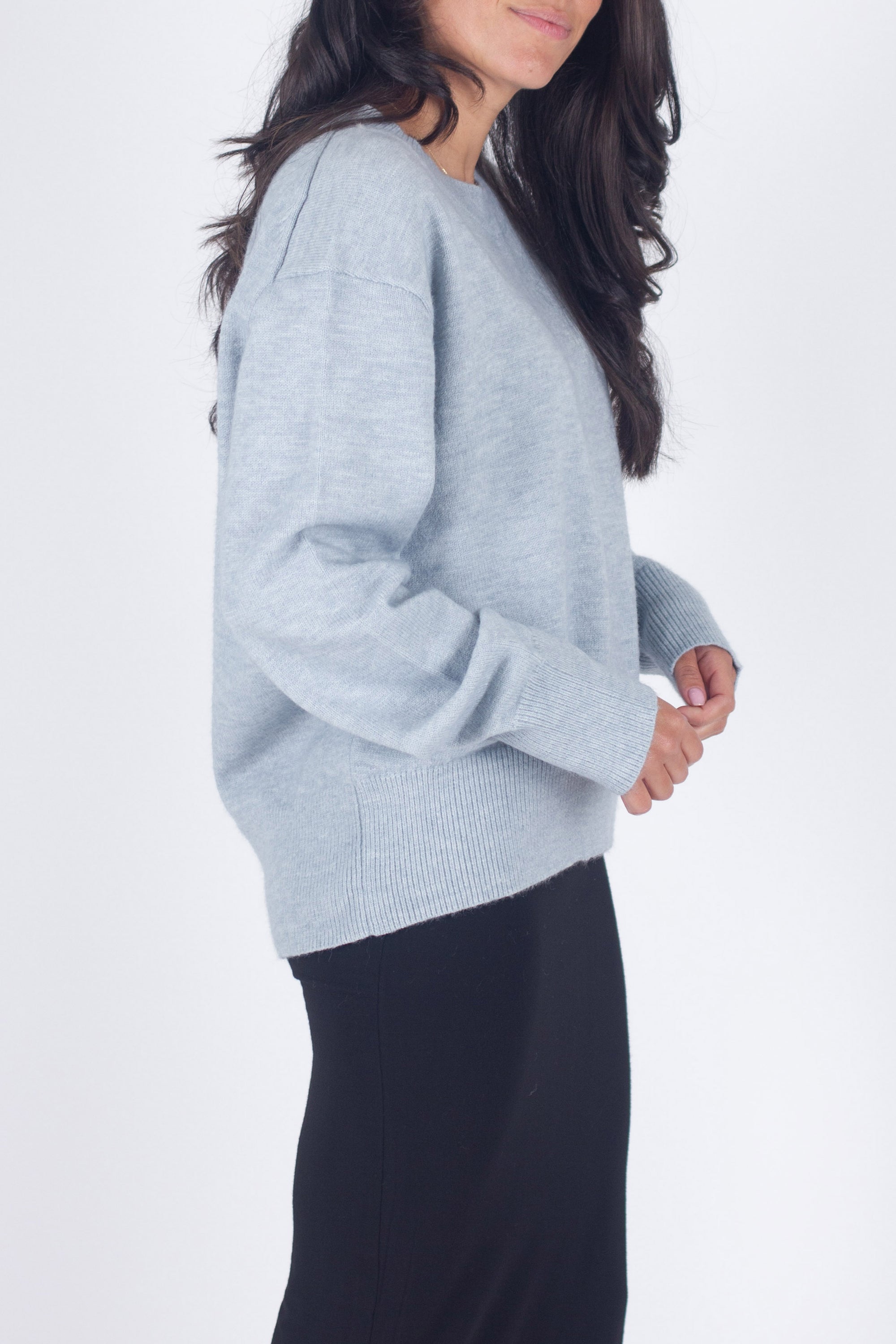 OVERSIZED SWEATER (BLUE) - Yakira Bella