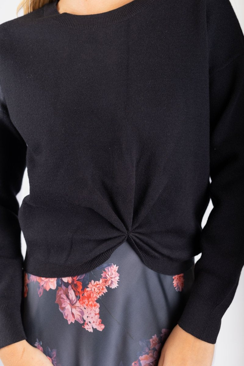 Daisy Top (Black) - Top - Yakira Bella