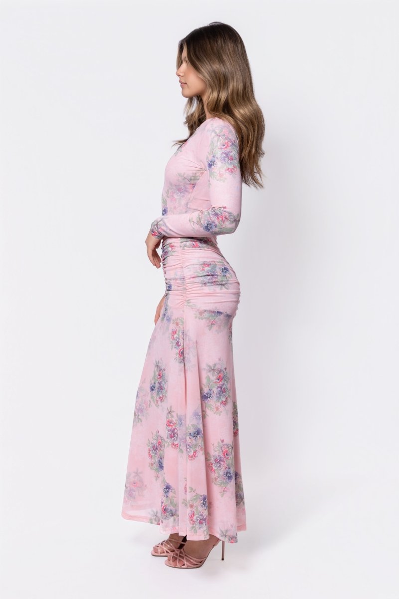 pink flower dress women Still the One Blush Floral Print Satin Maxi a standout look made for occasions worth remembering Floral Pink Dresses | PrettyLittleThing