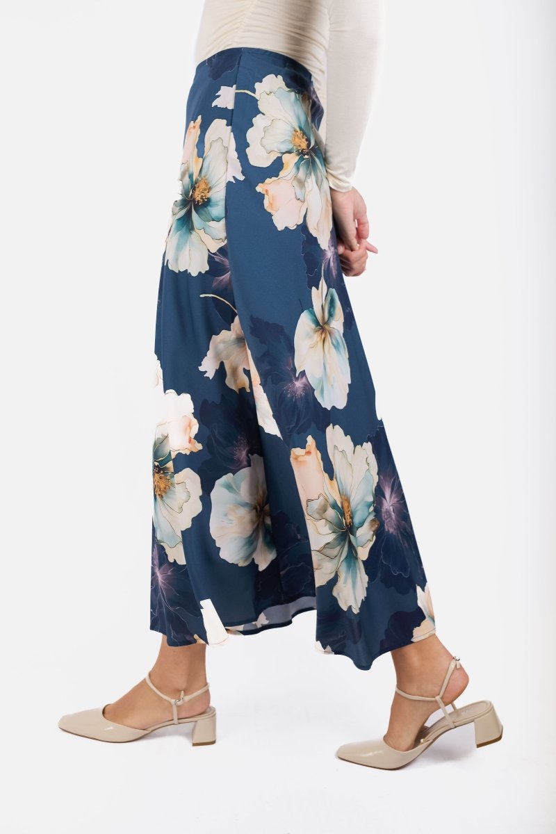 Lisa Skirt (Blue Flower) - Skirt - Yakira Bella