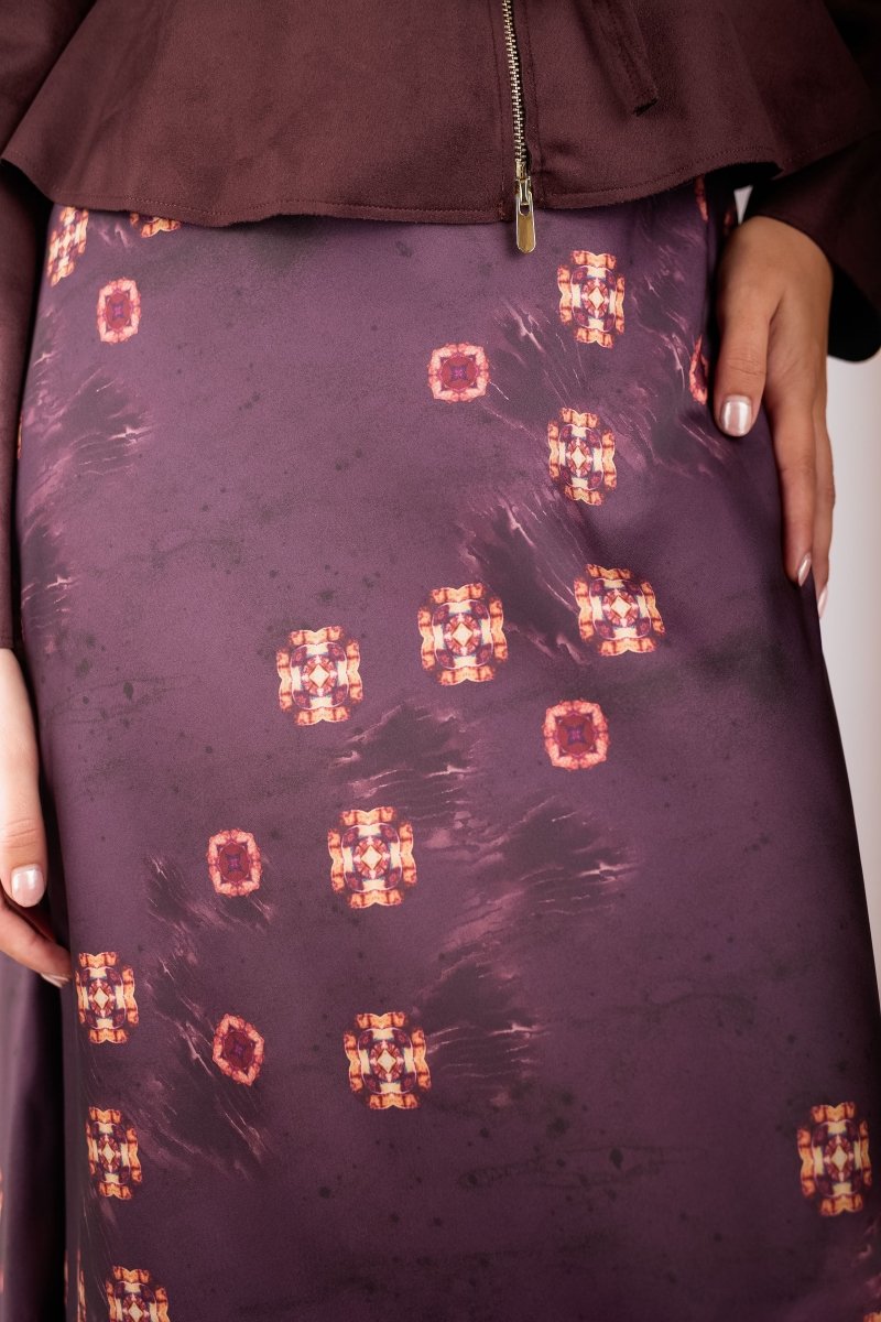 Lisa Skirt (Plum Ground) - Skirt - Yakira Bella