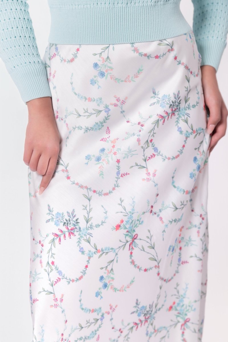 Lisa Skirt (White Flower) - Skirt - Yakira Bella