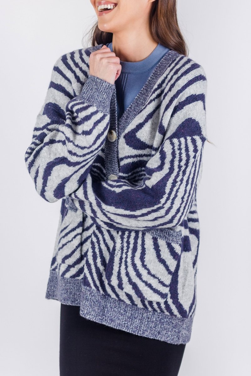 OVERSIZED CARDIGAN (BLUE PATTERN) - Top - Yakira Bella