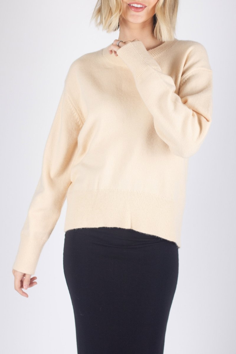 OVERSIZED SWEATER (IVORY) - Top - Yakira Bella