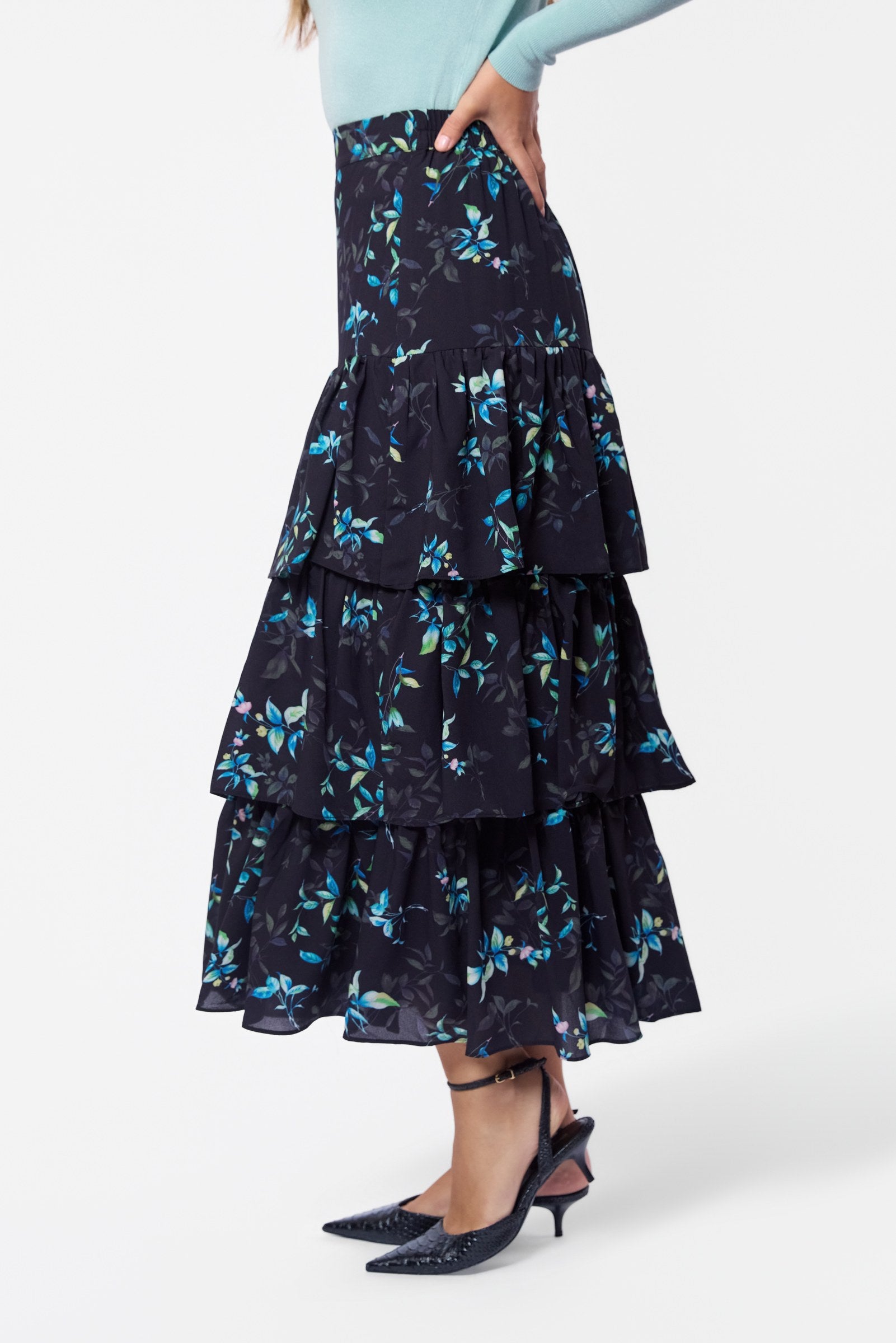 Suri Skirt (Black/Blue)