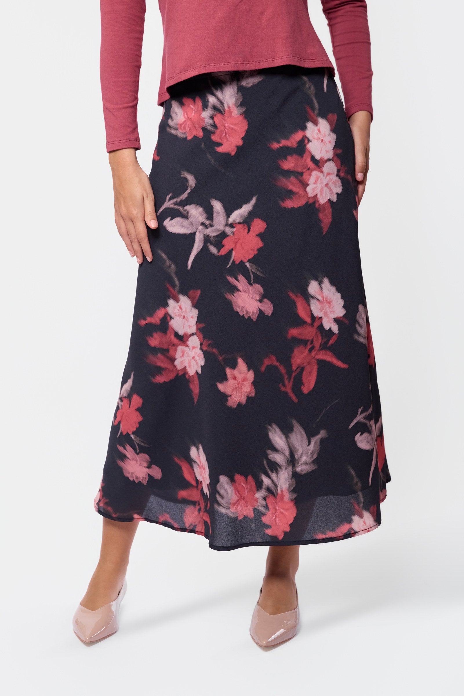 Dakota Skirt (Black Pink)