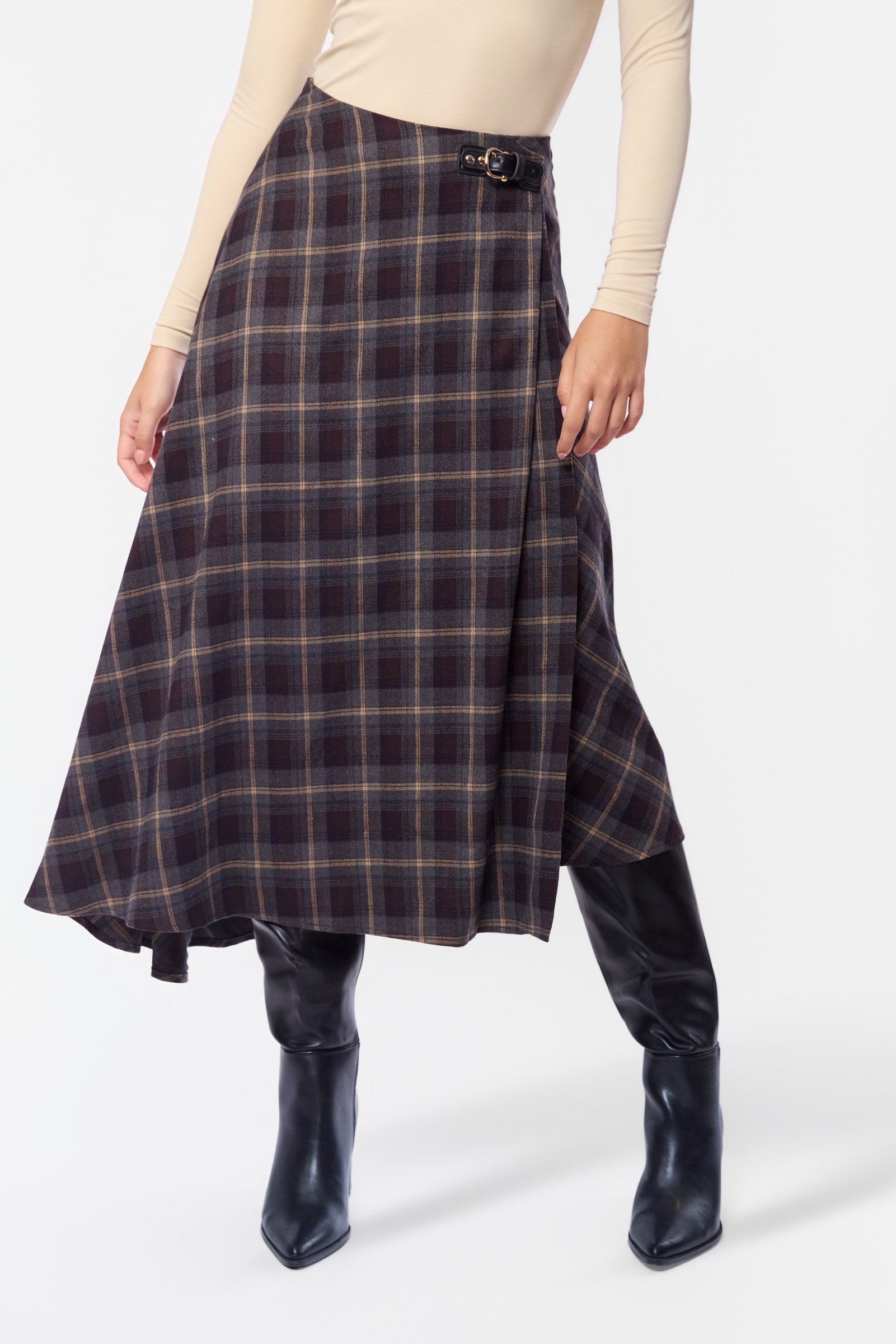 Foley Skirt (Black Plaid)