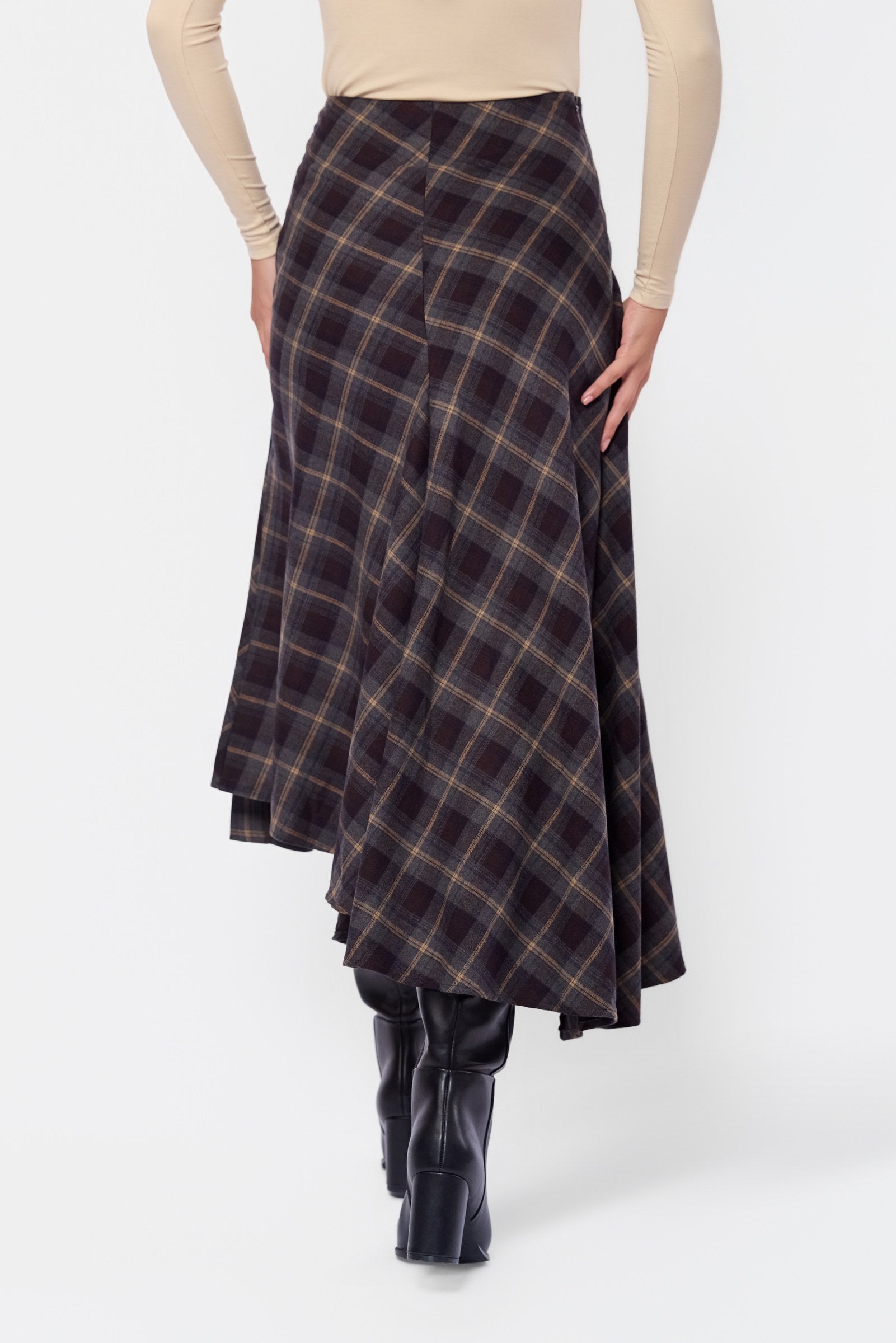 Foley Skirt (Black Plaid)
