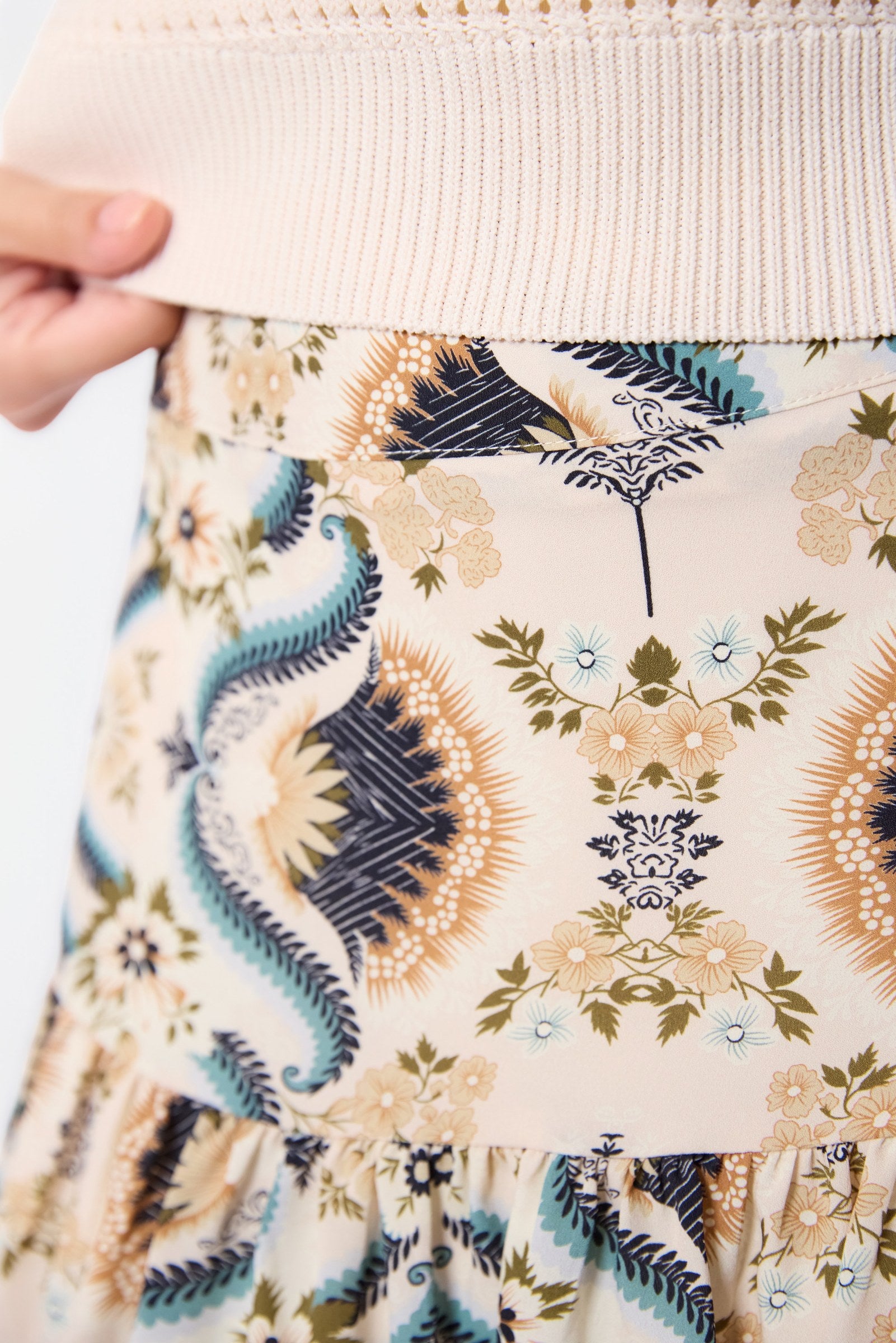 Tessa Skirt (Ivory Ground)