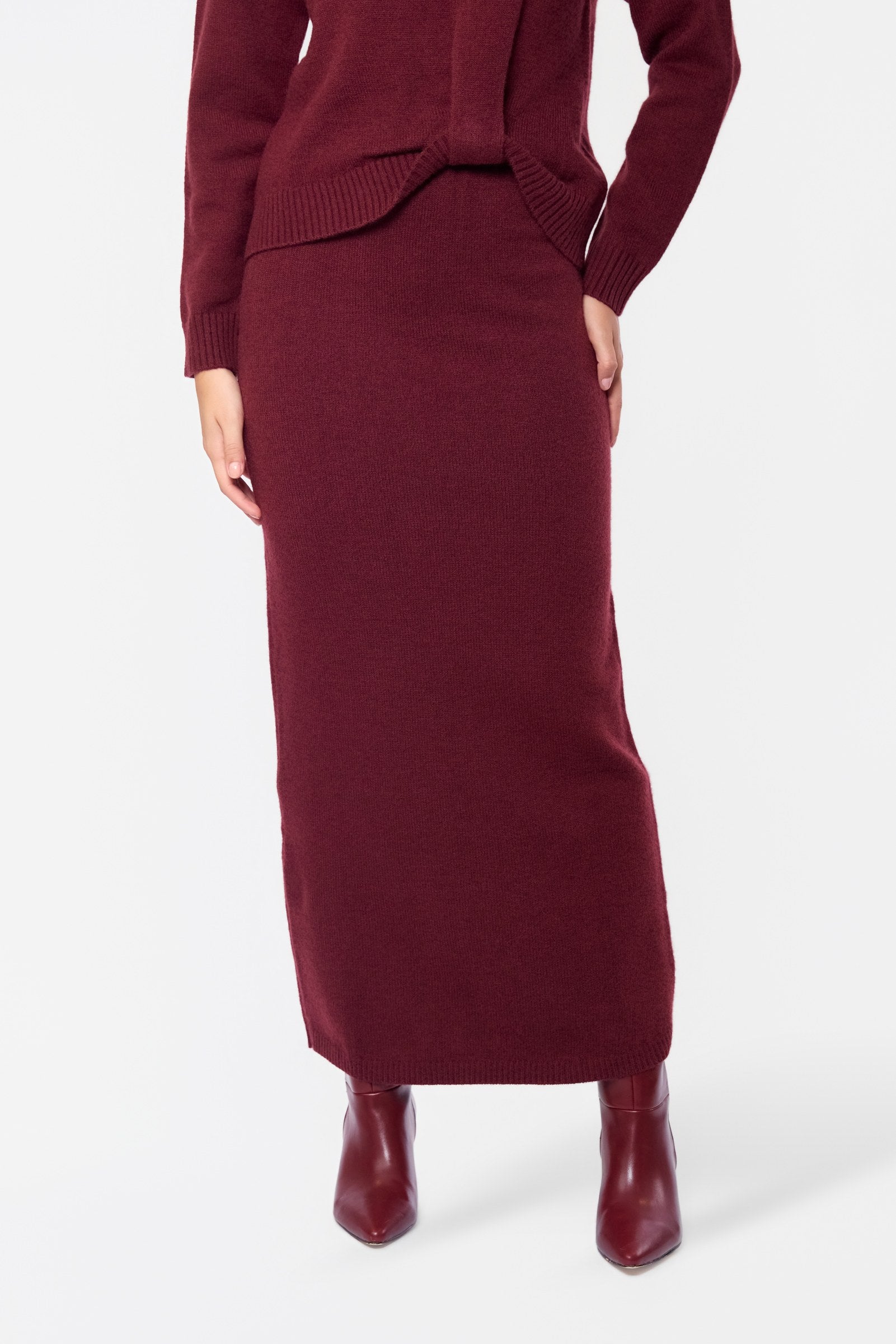 Sari Skirt (Burgundy)