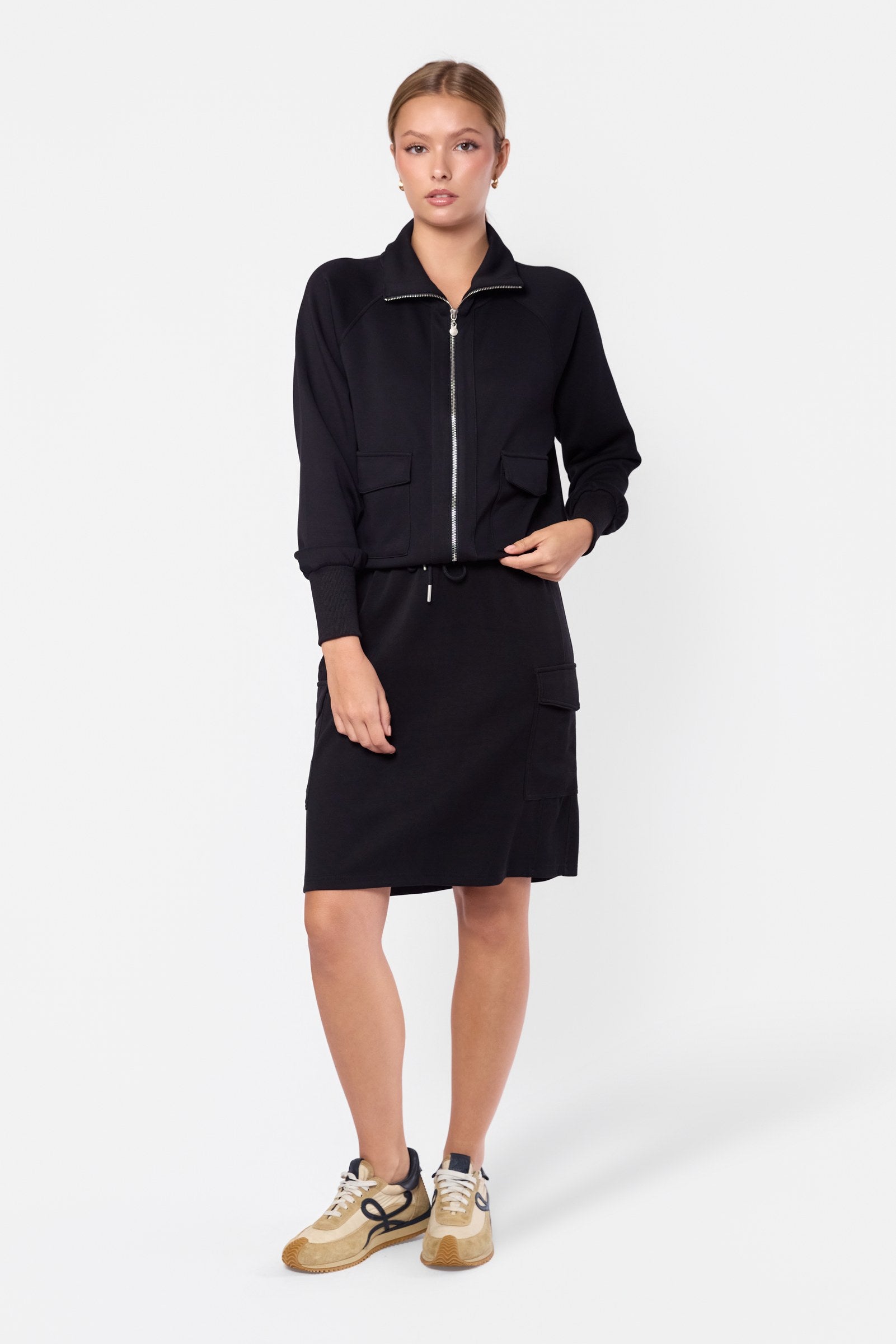Mina Cargo Skirt 23" (Black)