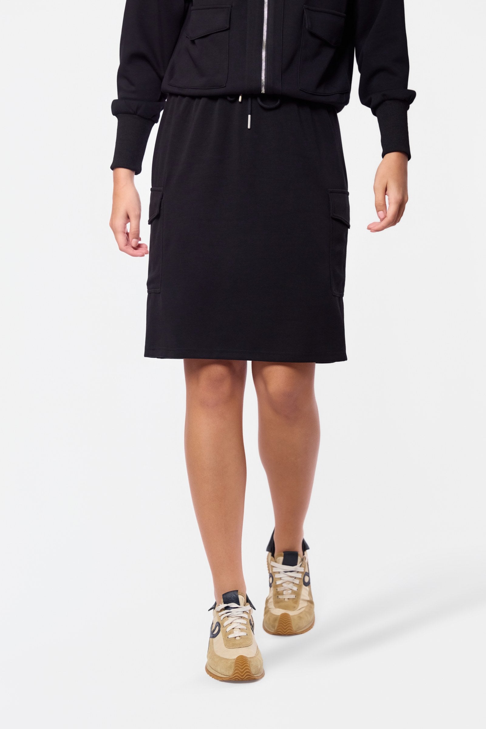 Mina Cargo Skirt 23" (Black)