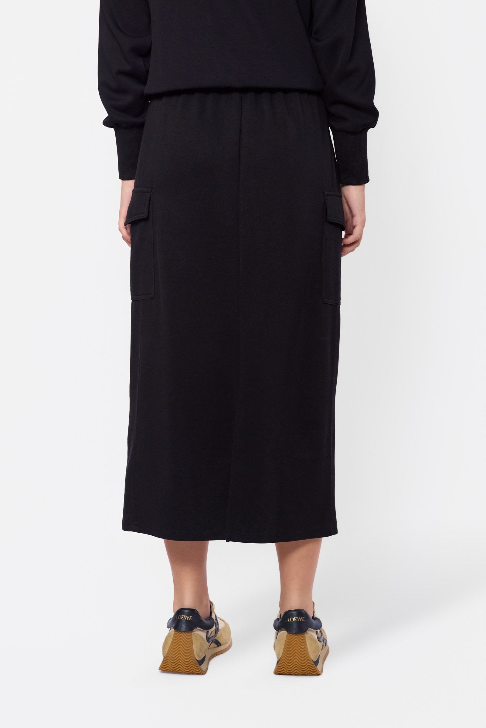 Mina Cargo Skirt 35" (Black)