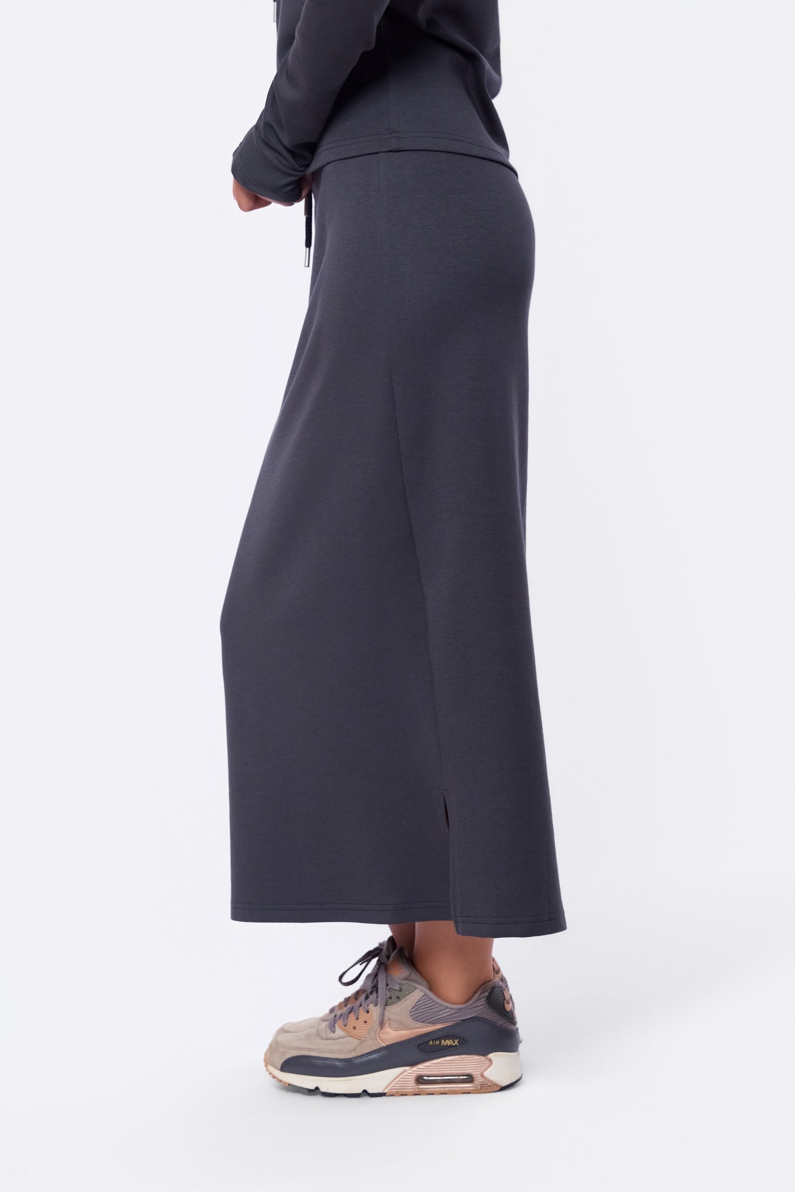 Junia Skirt (Dark Grey)