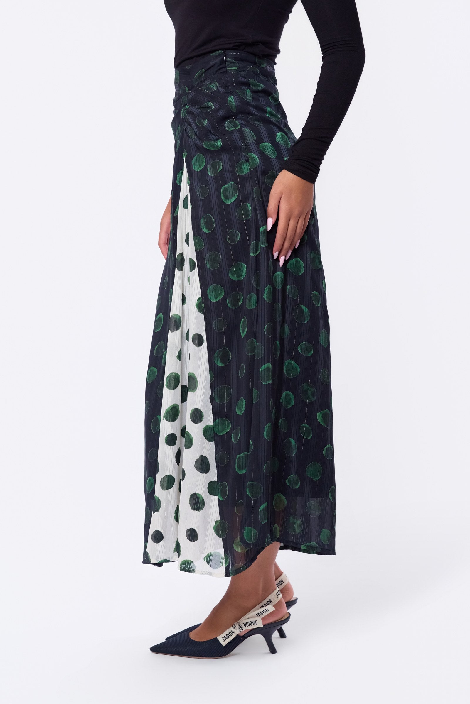 Khai Skirt (Green Ivory)