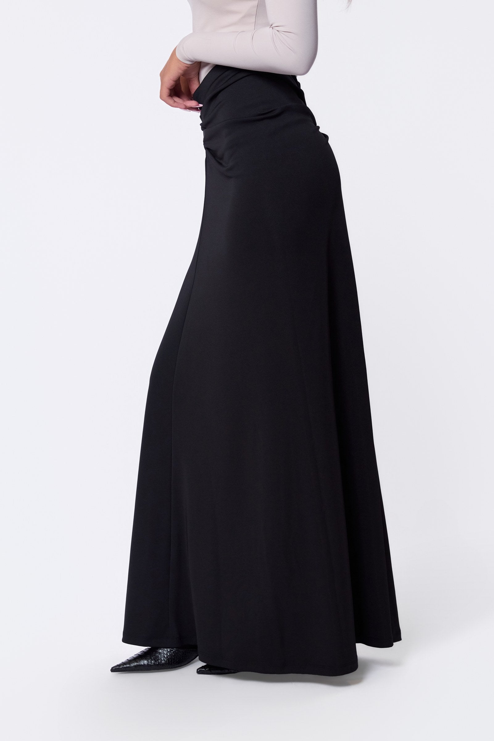 Myla Skirt (Black)